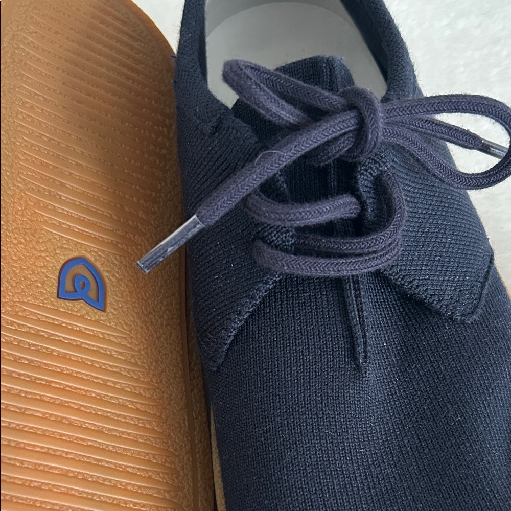 Rothy's Navy Canvas Lace-Up Sneakers with Gum Sole. Size 11.New - Picture 9 of 10
